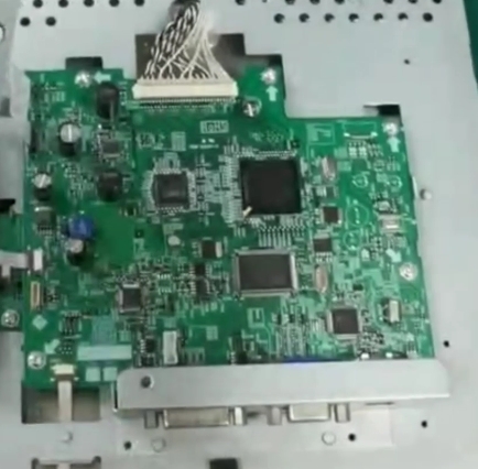检查显示器的电源模块是否损坏 检查显示器的电源模块是否损坏